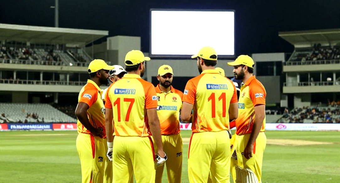 ৩০ বলে ৩০ — যে সন্ধ্যায় একটি ক্যাচ ট্রফির চেয়ে ভারী ছিল